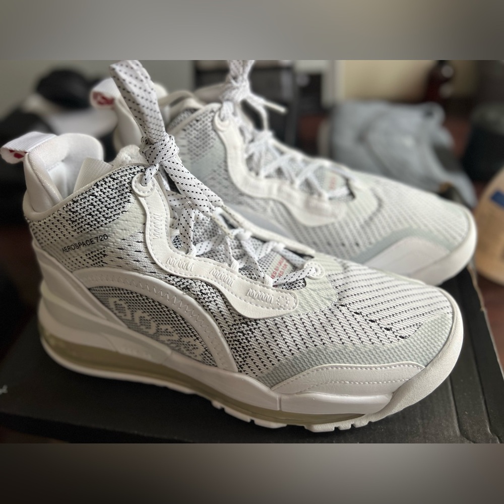 Jordan Aerospace 720 JCRD Men’s Sz 10 NWT